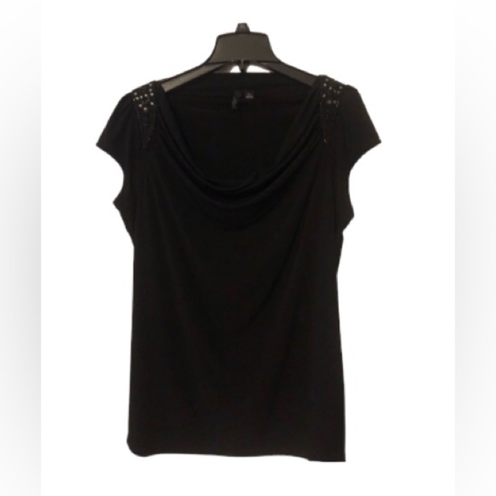 Essentials by Milano blouse that can go from day to night, sequin shoulder, XL